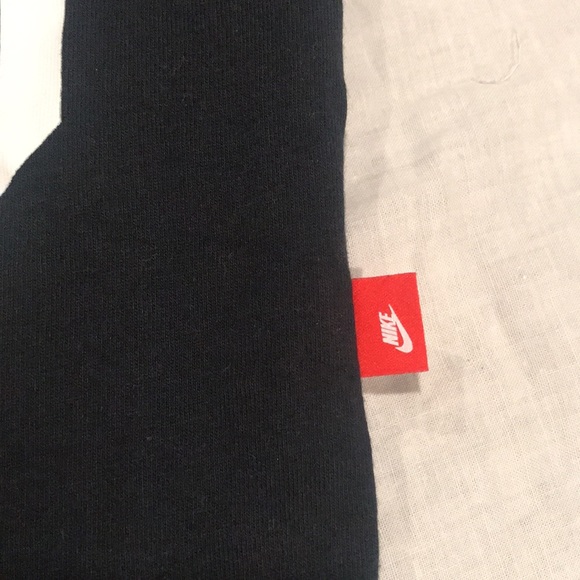 Nike “Just Do It” Number Crewneck Black White Graphic Tee XS - Picture 5 of 9